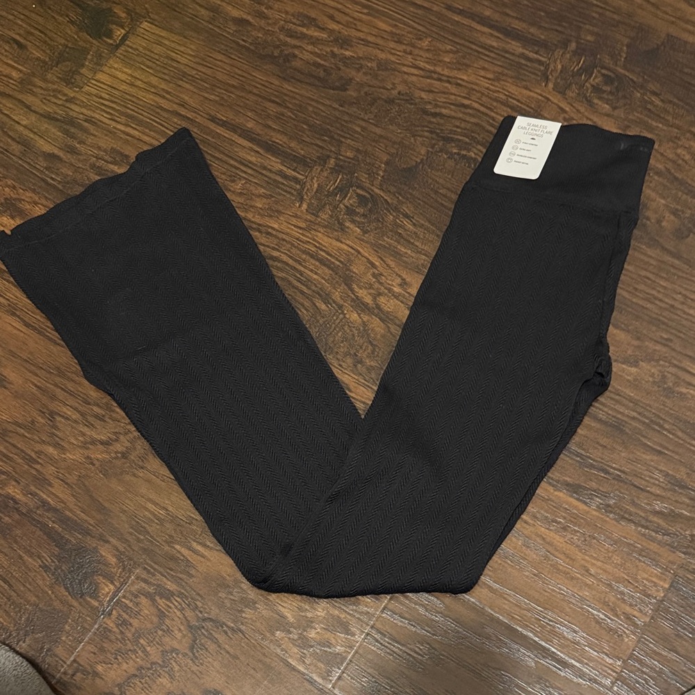 New PINK Victoria's Secret Charcoal Ribbed Bootcut Leggings
